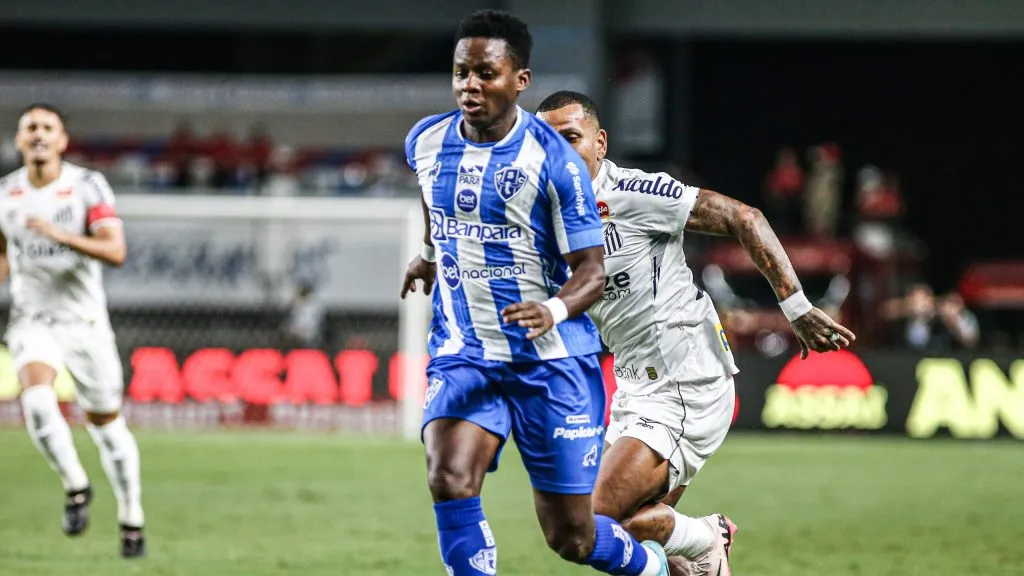 Juan Cazares atuando pelo Paysandu, seu último clube no Brasil. Foto: Marcos Junior/AGIF