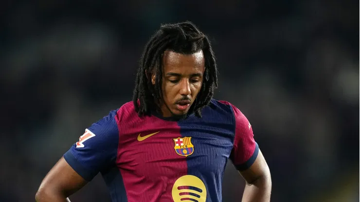 Torcedores do Barcelona pedem outro jogador para a vaga de Koundé.