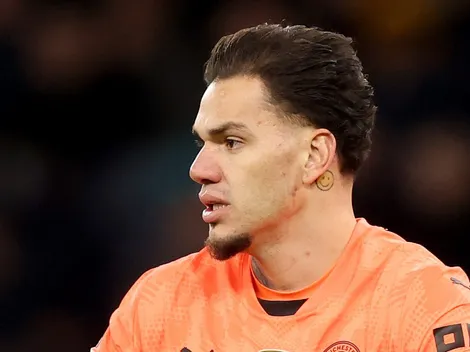 Ederson e De Bruyne fazem parte de barca de saídas do Man City