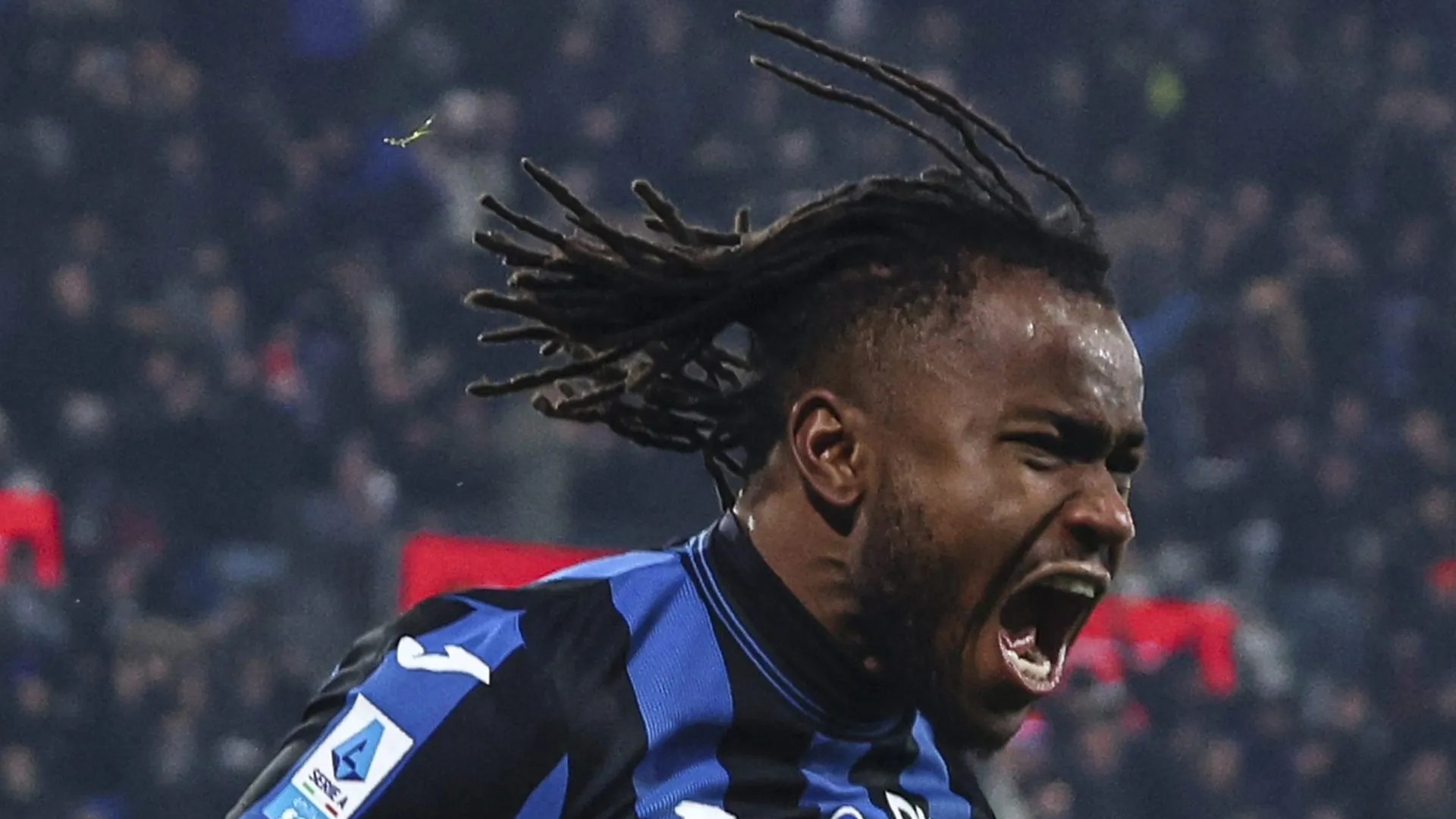 Lookman agora parece estar na mira do Liverpool. Jogador quer deixar a Atalanta, segundo informações do jornalista Fabrizio Romano . (Photo by Giuseppe Cottini/Getty Images)