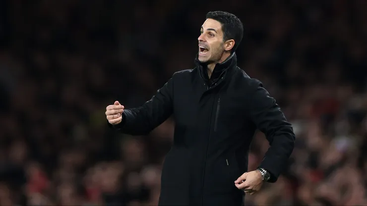 Mikel Arteta, técnino do Arsenal. Clube inglês tenta contratação de destaque do futebol europeu. Foto: Alex Pantling