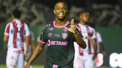 Keno comemora gol marcado em partida diante do Bangu. Foto: Andre Paes / Alamy Stock Photo