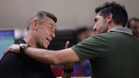 Caixinha e Abel Ferreira em jogo do Campeonato Paulista. Santos deseja contratação de zagueiro do Palmeiras