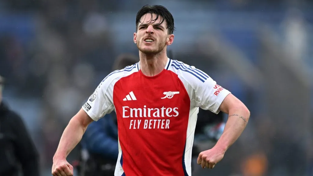 Declan Rice comemorando gol. Meio-campista do Arsenal recebeu oferta do PSG. Foto: Shaun Botterill/Getty Images
