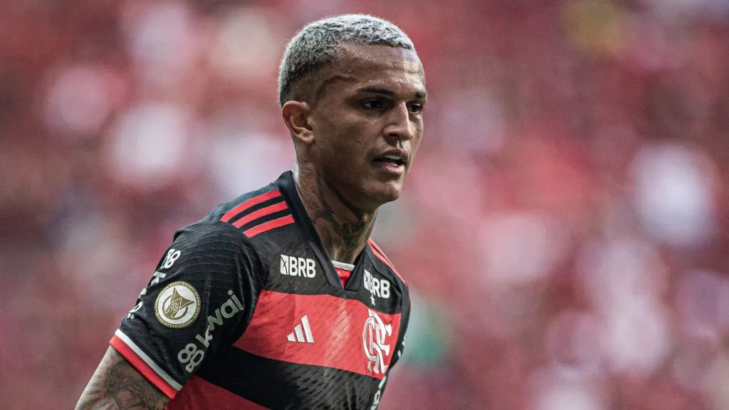 Wesley em ação pelo Flamengo. Foto: Isabela Azine/AGIF