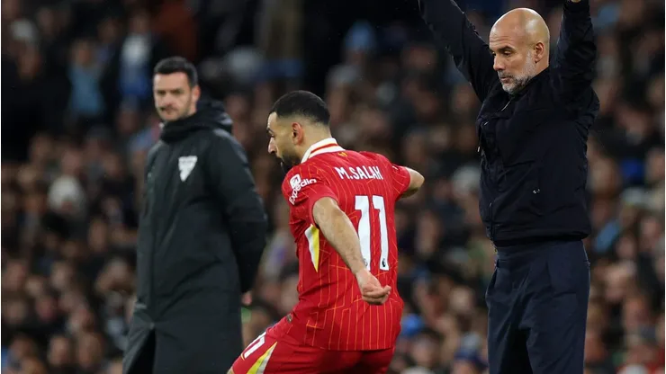 Mohamed Salah brilhou mais uma vez ao abrir o placar para o Liverpool contra o Manchester City e alcançar marcas impressionantes na temporada. (Foto de Alex Pantling/Getty Images)