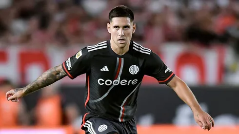 Rodrigo Villagra, que não teve espaço no River Plate, está próximo de deixar o clube argentino. (Foto de Marcelo Endelli/Getty Images)