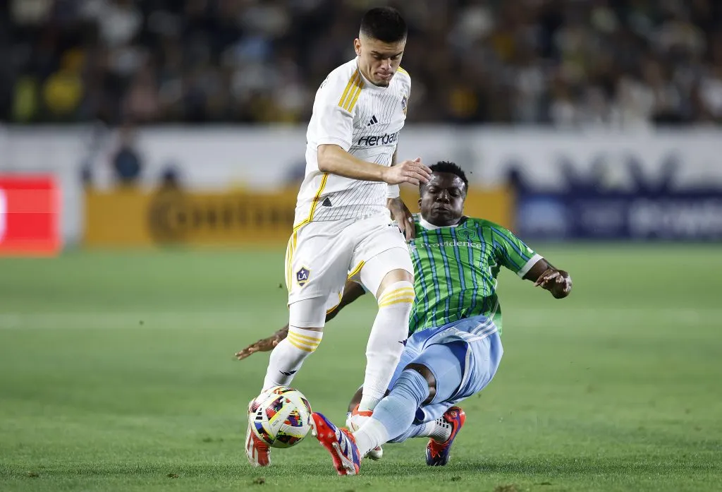Gabriel Pec em ação na MLS.  (Photo by Ronald Martinez/Getty Images)