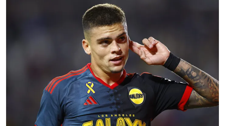Gabriel Pec é um alvo do Arsenal, mas clube pode fechar com outros jogadores (Photo by Ronald Martinez/Getty Images)
