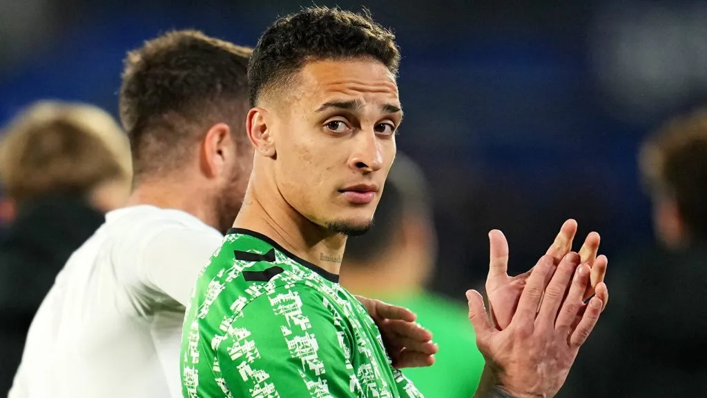 Antony pelo Real Betis