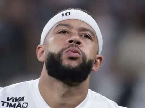 Corinthians avança com dificuldades; Depay exige mudança de postura