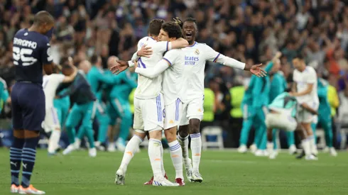 Jogadores do Real Madrid comemorando classificação. Foto: Gonzalo Arroyo Moreno/Getty Images