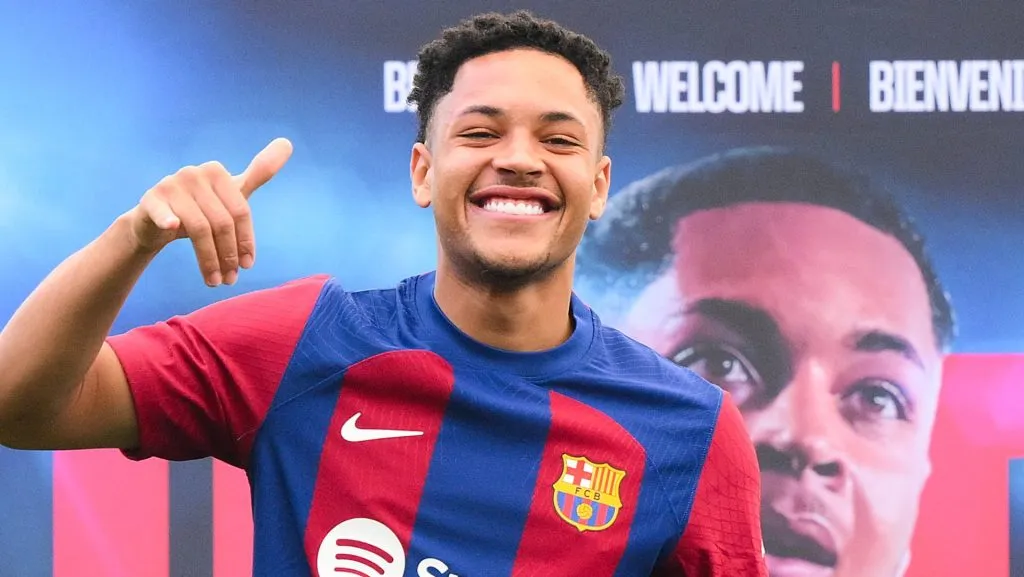 Vitor Roque jogará pelo Palmeiras