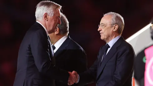 Ancelotti e Florentino Pérez pelo Real Madrid (Photo by Yasser Bakhsh/Getty Images)