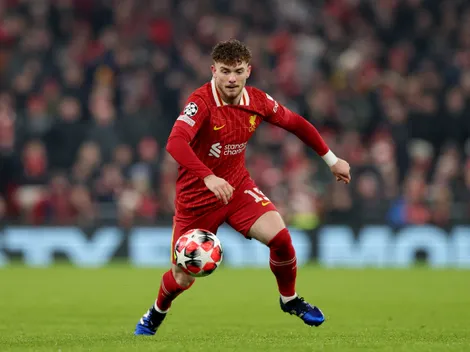 Harvey Elliott não está feliz com a falta de minutos no Liverpool e deve sair