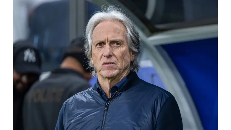 Jorge Jesus quer voltar ao Brasil. (Photo by Abdullah Ahmed/Getty Images)