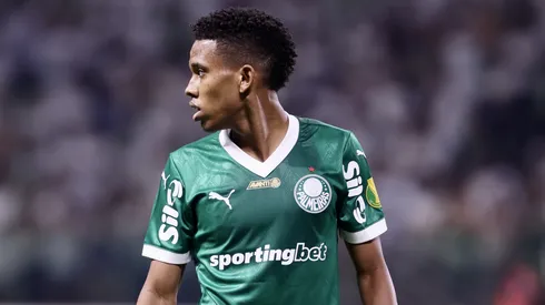 Estêvão jogador do Palmeiras durante partida contra o Botafogo-SP