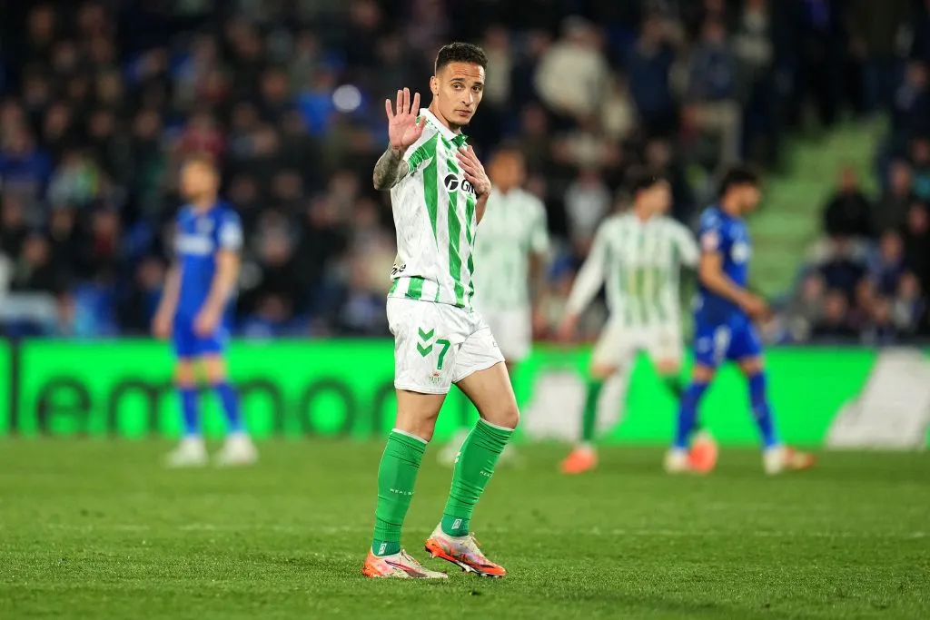Antony, do Manchester United, emprestado ao Real Betis, da Espanha (Photo by Aitor Alcalde/Getty Images)