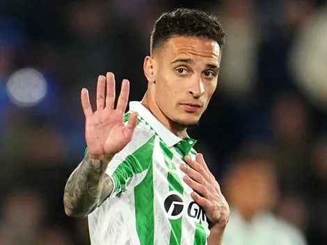 Antony revela que quer continuar no Betis por mais 1 ano