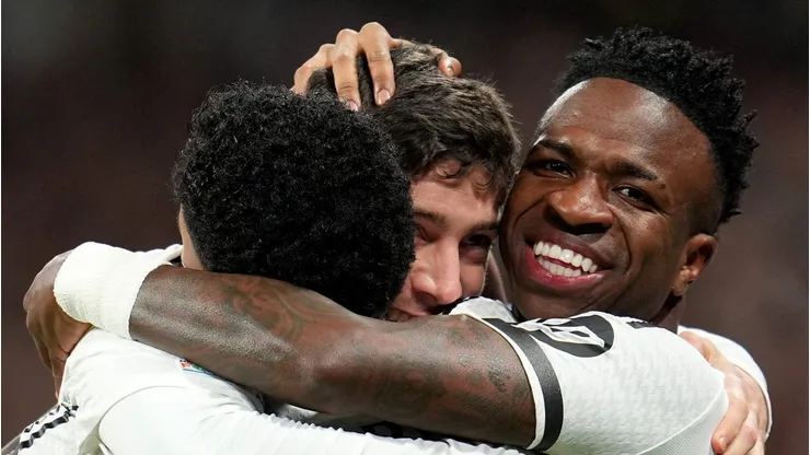 O brasileiro agora faz parte de um seleto grupo ao lado de lendas como Cristiano Ronaldo e Benzema. (Foto de Aitor Alcalde/Getty Images)