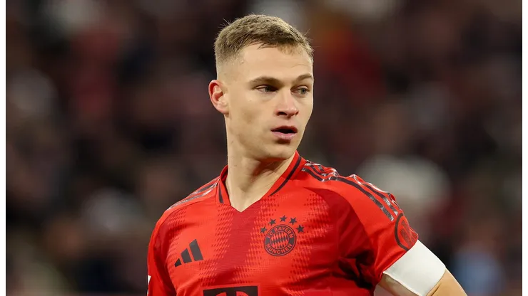 Kimmich, jogador do Bayern de Munique, alvo do Liverpool, PSG e Real Madrid (Photo by Alexander Hassenstein/Getty Images)