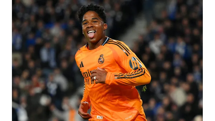 Napoli, Juventus, Milan e Como estão no páreo. Foto: David Ramos/Getty Images