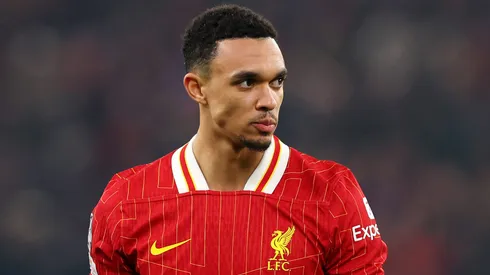 Real Madrid ainda busca convencer o Liverpool por Trent Alexander-Arnold (Photo by Carl Recine/Getty Images)