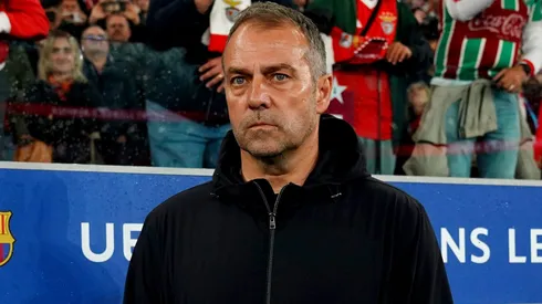 Torcida do Barcelona se enfurece com Hansi Flick por atitude contra o Benfica na Champions.(Photo by Gualter Fatia/Getty Images)