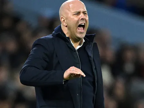 Liverpool prioriza a contratação de Milos Kerkez, do Bournemouth