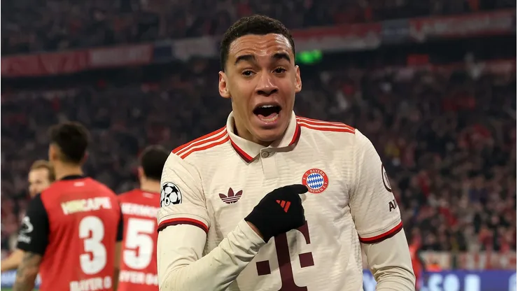 Musiala faz o dele na vitória do Bayern. Foto: Alexander Hassenstein/Getty Images