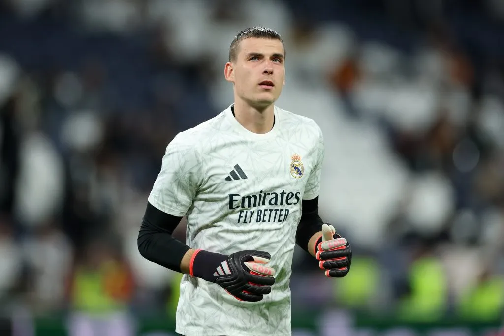 Lunin pelo Real Madrid. (Photo by Florencia Tan Jun/Getty Images)