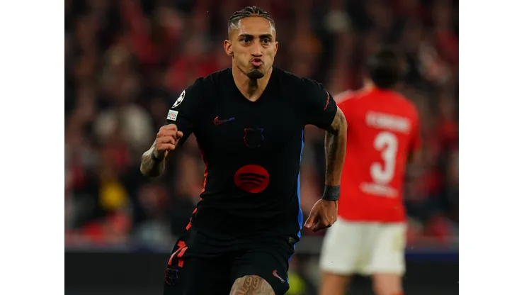 Raphinha em ação pelo Barcelona (Photo by Gualter Fatia/Getty Images)