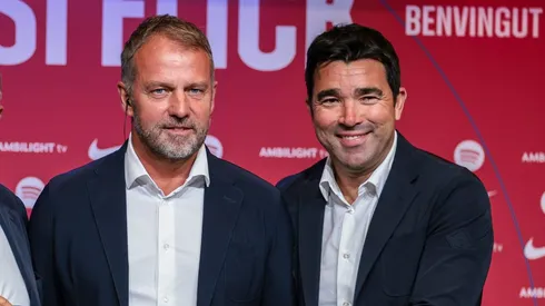 Hansi Flick e Deco, do Barcelona. Foto: Eric Alonso