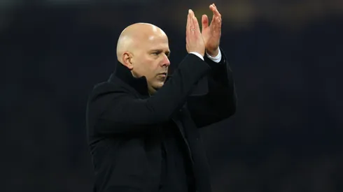 Arne Slot, técnico do Liverpool (Photo by Alex Pantling/Getty Images)