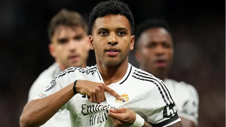 Arsenal abre negociações para fechar a contratação de Rodrygo, do Real Madrid (Photo by Aitor Alcalde/Getty Images)