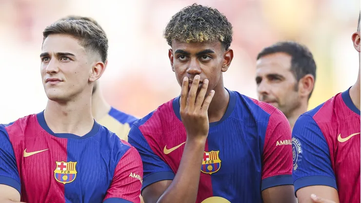 Craque do Barcelona tem forte decepção com Hansi Flick e pode se juntar ao Chelsea (Photo by Eric Alonso/Getty Images)
