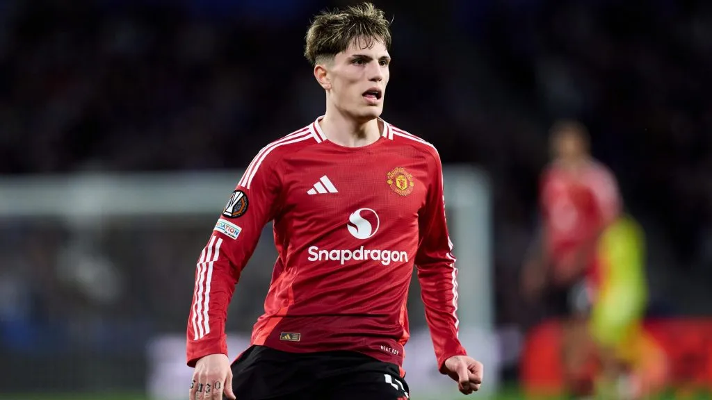 Alejandro Garnacho em jogo do Manchester United. Foto: Juan Manuel Serrano Arce/Getty Images