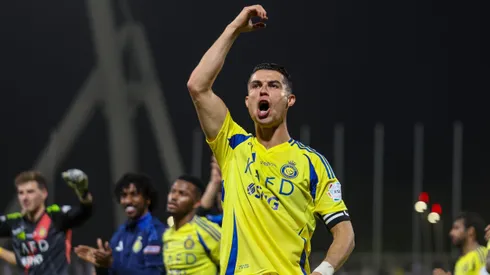 Cristiano Ronaldo está próximo de chegar ao milésimo gol. Foto: Yasser Bakhsh/Getty Images