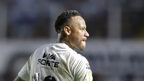 Em um mês, o Peixe registrou um crescimento histórico nas redes sociais, superando Palmeiras e São Paulo em seguidores. (Foto de Miguel SchincariolGetty Images)