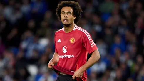 Joshua Zirkzee em jogo do Manchester United. Foto: Juan Manuel Serrano Arce/Getty Images