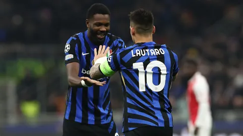 Marcus Thuram e Lautaro Martinez em jogo da Inter de Milão