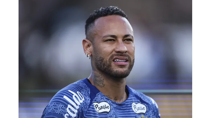 Neymar, camisa 10 do Santos em treinamento (Photo by Alexandre Schneider/Getty Images)