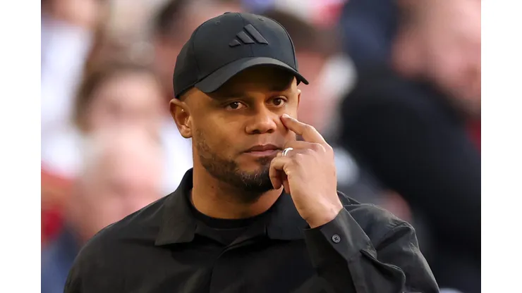 Vicent Kompany, técnico do Bayern de Munique (Photo by Alexander Hassenstein/Getty Images)