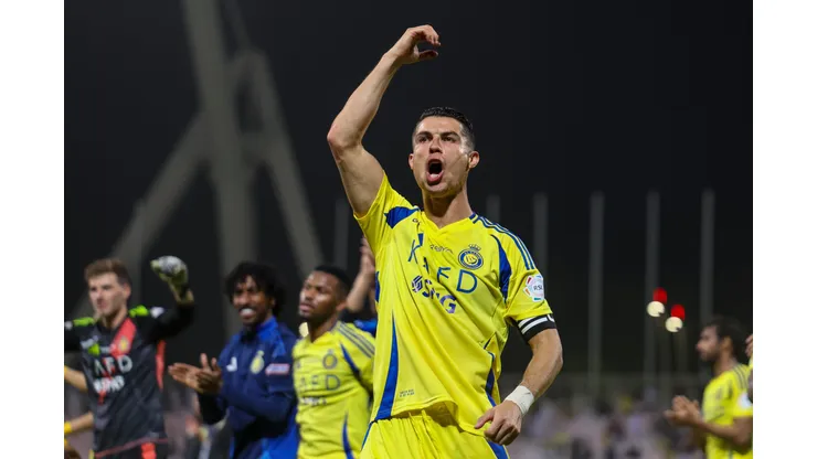 Cristiano Ronaldo marcando gol. (Photo by Yasser Bakhsh/Getty Images)