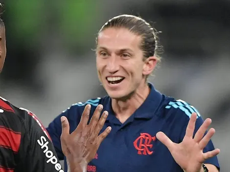 Filipe Luís confirma volta de Pedro em abril