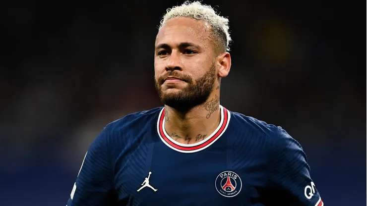 PSG contratou novo Neymar por 300 milhões de reais.