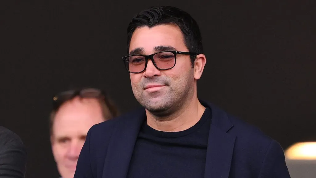 Deco, diretor esportivo do BARCELONA, de camisa preta. (Photo by David Ramos/Getty Images)