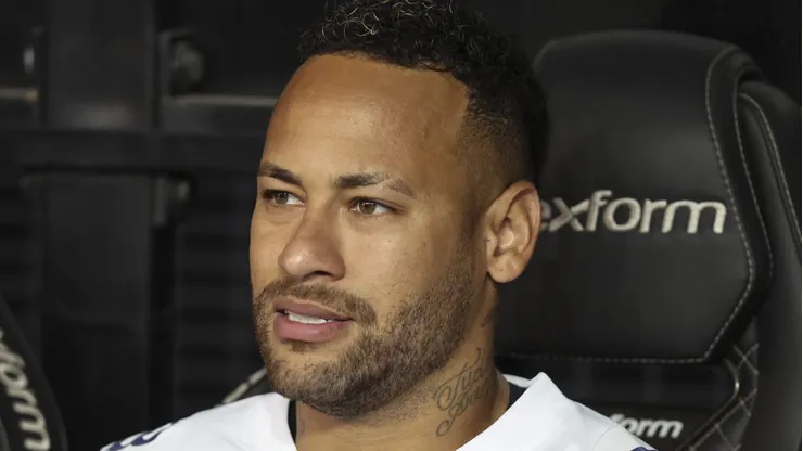 Barcelona pode ver Neymar assinar com um dos melhores times da Premier League (Photo by Alexandre Schneider/Getty Images)
