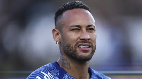 Neymar, atacante do Santos, foi cortado da Seleção Brasileira e comentarista criticou idolatria (Photo by Alexandre Schneider/Getty Images)
