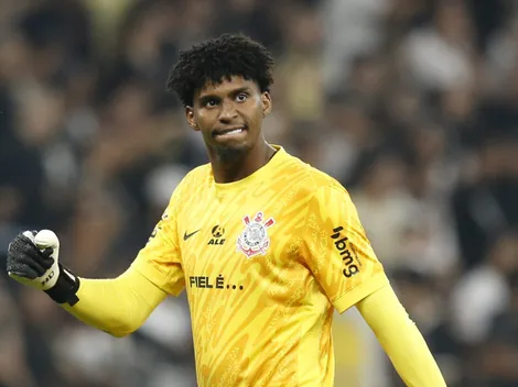 Hugo Souza é alvo de criticas dos rivais após não convocação